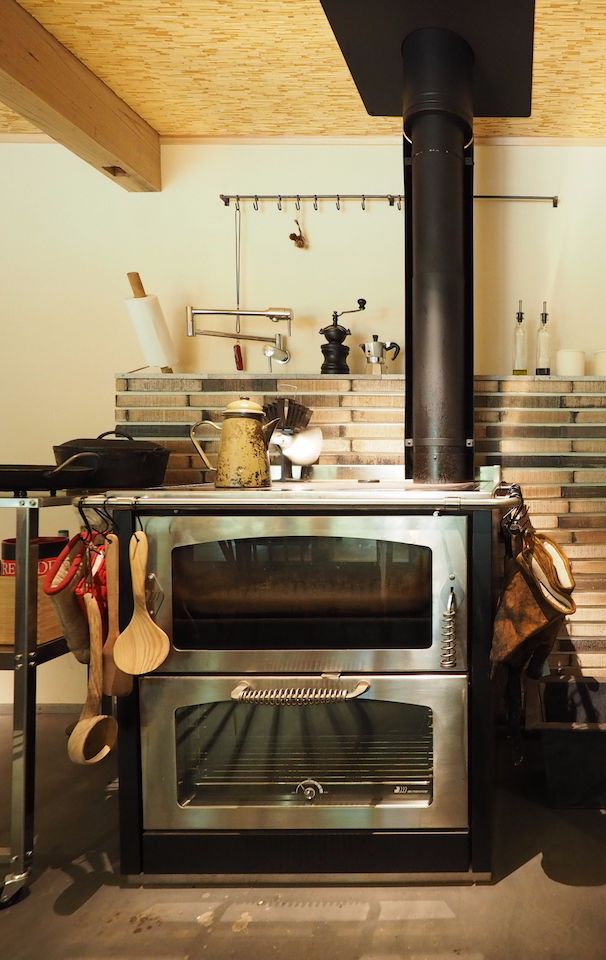 蓑帽子の家|クッキングストーブ